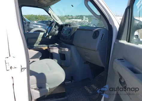 2013 Ford E-250 Commercial from USA, damaged, VIN 1FTNE2EWXDDA09805